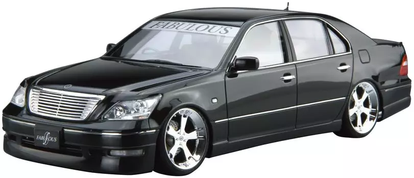 Aoshima Bunka Kyozaisha The Tuned Car Series Fabless UCF31 Celsior 2003 Пластиковая модель 1/24 № 12 (Toyota)