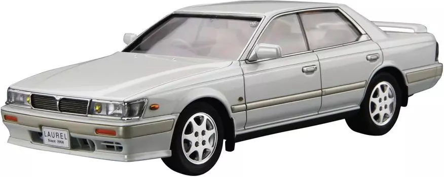 AOSHIMA The Model Car Series Nissan HC33 Laurel Medalist 1991 Plastic Model 1/24 No.28 CLUB L