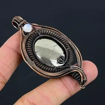 Апачский пирит, лунный камень, драгоценный камень из чистой медной проволоки, обернутый дизайнерской подвеской ручной работы 2.95 Inches золотистый