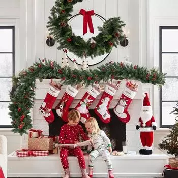 Artificial Christmas Garland Faux Greenery Garland with Pine Cone And Berry for Holiday Fireplace 1.8M