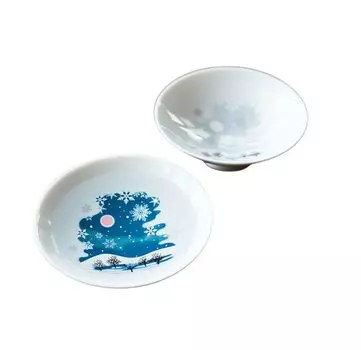 as a Marumo Takagi Pottery Cooling Snowflake Shirahira Cup Pair Set Pattern Changes with Temperature Boxed Sake Gift Ochoko Otoso Changes with