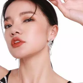 Асимметричное серебряное украшение для ушей в виде бабочки для женщин, подходит для летних сережек, новый модный маленький и высокий дизайн