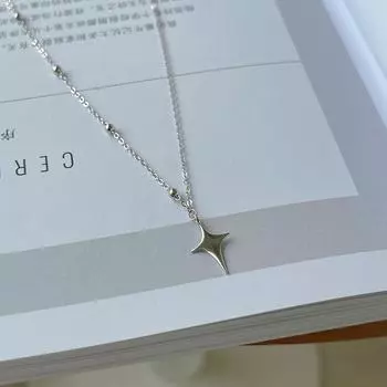 Асимметричное Звездное Ожерелье Женское Легкое Роскошное Нишевое Дизайнерское Чувство Цепи Пентаграммы Ключицы