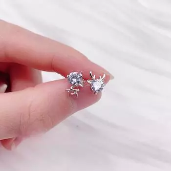 Асимметричные серьги-гвоздики в виде оленя, женские рождественские простые серьги в виде лося, милые украшения в виде маленького оленя золотой