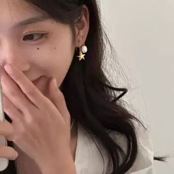 Асимметричные серьги-звезды