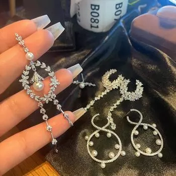 Асимметричные жемчужные серьги Темперамент Повседневные аксессуары Лунные серьги Невеста