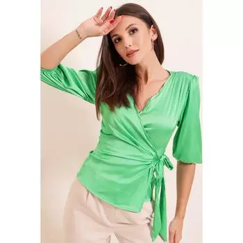 Атласная блузка с рукавами три четверти и завязками сбоку