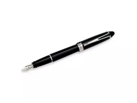 Aurora Ipsilon Fountain Deluxe Black With Chrome Medium