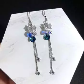 Austrian super flash crystal earrings, stud earrings, niche high-end temperament earrings, long simple earrings, 925 silver needles.