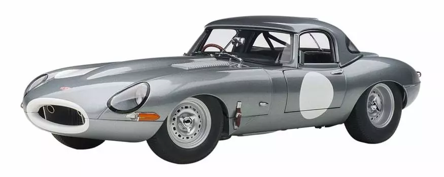 AUTOart Jaguar Lightweight E Type Silver Готовый продукт 1/18 серебряный