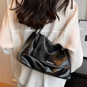 Autumn and Winter Casual Flip Shoulder Bag New Style Popular Soft Face Large Capacity Bag Women s Versatile Diamond Chain Bag