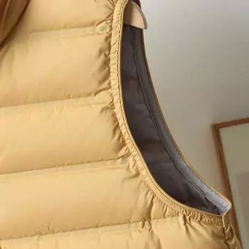 Осень и зима новый легкий пуховик женский жилет короткий бесшовный клеевой воротник стойка универсальный контрастный жилет жилет M чёрный