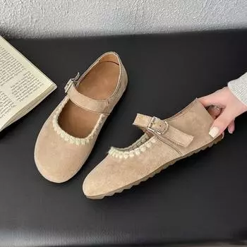 Autumn and winter new round head shallow mouth Mary Jane shoes women s gentle lady style flat-soled beanie shoes women s embroidered ballet shoes 35