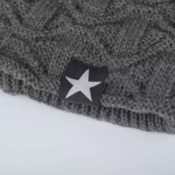 Autumn and winter new velvet white five-star cloth label wavy pullover hat knitted wool hat чёрный