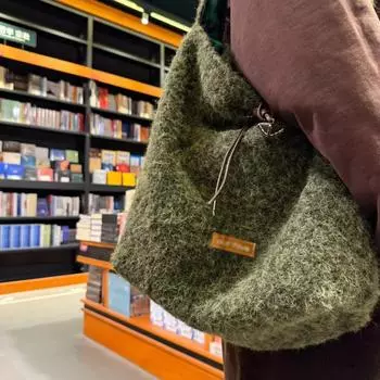 Autumn and winter soft waxy woolen tote bag women s 2024 new large-capacity commuting double-sided cloth bag fashionable shoulder messenger bag