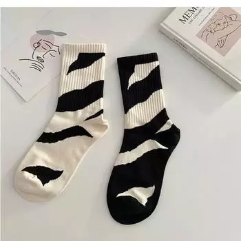 Autumn and Winter Trendy Socks, Personalized AB Student Couple Sports Socks, Asymmetrical Long Socks for Men and Women 1 pair