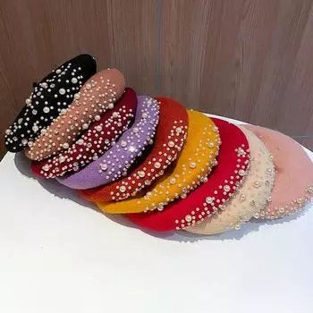 Осенне-зимняя шерстяная шапка женская корейская версия жемчужный зимний берет трендовый шопинг теплая высококачественная британская шапка 56-58CM чёрный