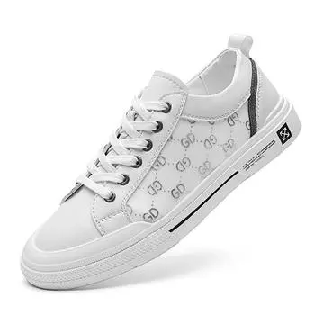 Autumn men s shoes 2025 new breathable casual fashion board shoes European station trendy shoes Korean version versatile men s shoes 38