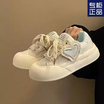 Autumn new love niche design women s shoes thick-soled 2024 round head muffin low-top sports and leisure women s board shoes 35