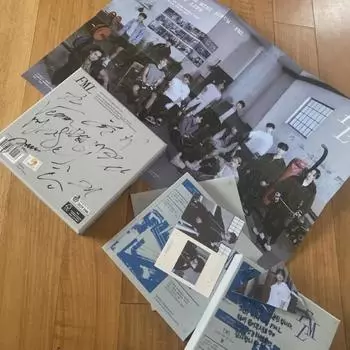 Автограф-послание к 10-му альбому Seventeen для предварительной продажи альбома в целях продвижения.