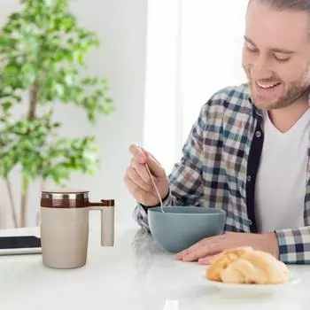 Автоматическая магнитная кружка для помешивания кофе объемом 380 мл, саморазмешивающаяся чашка для воды, молока, какао, быстроохлаждающаяся кружка-блендер, легко моющаяся, саморазмешивающаяся кружка розовый