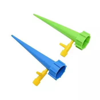 Автоматическое поливочное устройство с переключающим регулирующим клапаном для просачивания воды, капельного орошения