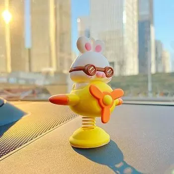 Автомобильная кукла-качалка, плюшевый мишка, аксессуары для интерьера, миниатюрный террариум, подарочные аксессуары, желтый кролик-мельница, 1 шт., корейские аксессуары для автомобилей