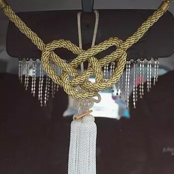 автомобильные аксессуары VIP-интерьер В машине FUSA KIKU KNOTS украшение автомобиля Автомобильная подвеска на зеркало заднего вида JP JUNCTION PRODUCE золотой