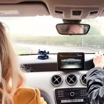 Автомобильный ароматизатор, вращающийся автомобильный освежитель воздуха, масляный диффузор, работающий на солнечной энергии, автомобильная ароматерапия с ароматическим маслом в форме самолета красный