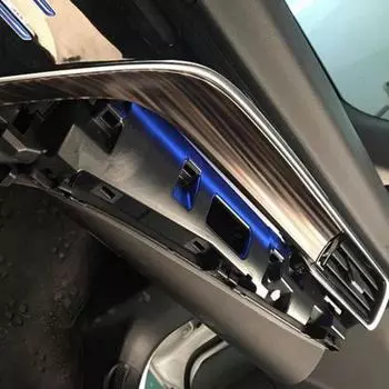 Автомобильный салон LED Центральная консоль Окружающая подсветка Декоративные огни Атмосферный свет Лампа для Toyota Camry 2018 2019 2020 2024 L2T4 синий