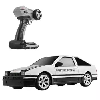 Автомобиль с дистанционным управлением, весы 2,4G, автомобиль для дрифта с дистанционным управлением, высокоскоростной гоночный автомобиль с полным приводом, аккумуляторная игрушечная машинка со светодиодными фонарями, функцией распыления, резиновые шины