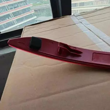 Автозапчасти светоотражающие противотуманные фары 670032733 и 670032732 ABS автомобильные аксессуары красные замена для Maserati Levante 17 - 2020 CHINA