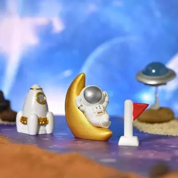 Аксессуары для хрустальных шаров Украшение рабочего стола Микроминиатюры Модель астронавта Фигурки астронавтов UFO