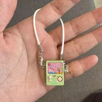 Аксессуары для кукольного домика Маленькие животные Миниатюрная модель мобильного телефона Подвеска Мультяшная модель мобильного телефона Подвески Игрушка-наряд