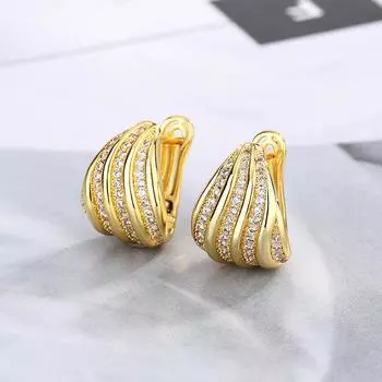 Аксессуары Серьги Модные Легкие Роскошные Женская Мода Простые Микро-инкрустированные Бриллиантовые Серьги Холодный Ветер Универсальные белого золота