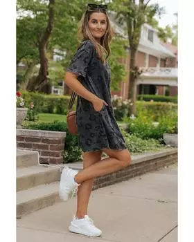 Azura Exchange Платье-футболка с леопардовым принтом и карманами S серый