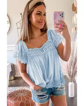 Azura Exchange Блузка с кружевом и помпонами M небесно-голубой