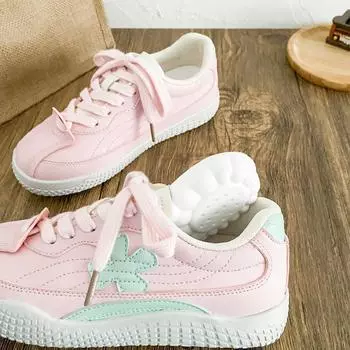 B-9399 latex insole flower design board shoes women s shoes ugly cute leather surface 2025 new spring German training shoes casual 35