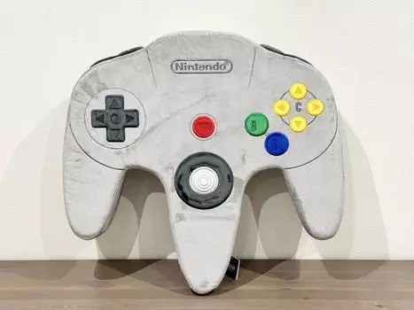 Б/у контроллер Nintendo 64 плюшевая игрушка большая подушка музей Киото Limited