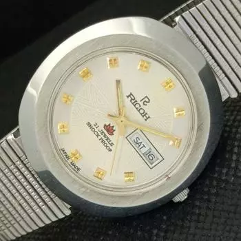 Б/У RICOH AUTO JAPAN МУЖСКИЕ СЕРЕБРЯНЫЕ ЧАСЫ ОВАЛЬНОЙ ФОРМЫ 587f-a309739-2 лот587f-a309739