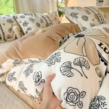 Baby fleece double-sided coral fleece quilt cover Class A winter thickened milk fleece 4pcs set winter fleece bed skirt three-piece set Thickened Single quilt * -150x200