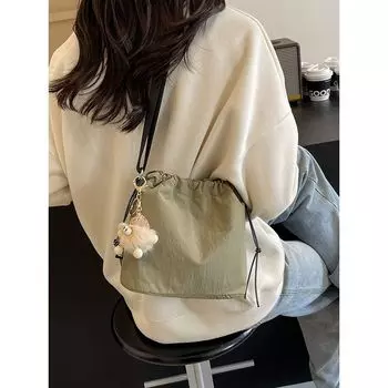 Bag Female Super Popular Fall and Winter Student Class Nylon Cloth Creamy-white without pendant