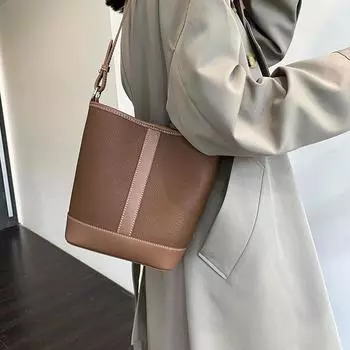 Bag High-end Exquisite Leather Bucket Bag Commuter Shoulder Messenger Bag First Layer Cowhide Women s Bag