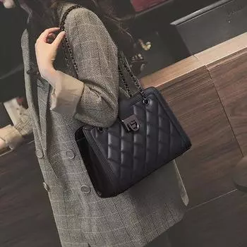 Bag Niche Female Bag Crossbody Bag Underarm Prepuke High-grade Spring/summer Chain Bag Small Square Bag чёрный