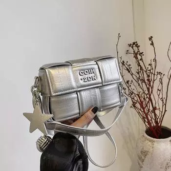 Сумка летняя плетеная маленькая квадратная сумка женская 2024 новая серебристая сумка через плечо рабочая маленькая сумка серебряный
