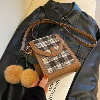 Bag women s 2024 autumn and winter new fashion versatile messenger mobile phone bag women s shoulder small square bag чёрный