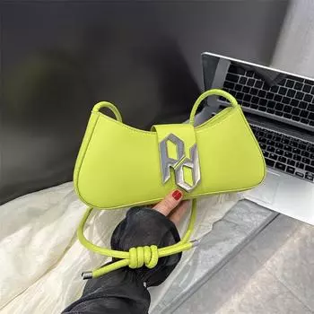 Сумка женская модная сумка через плечо женская сумка через плечо нишевый дизайн сумка через плечо 2024 новый универсальный тренд иностранного стиля белый