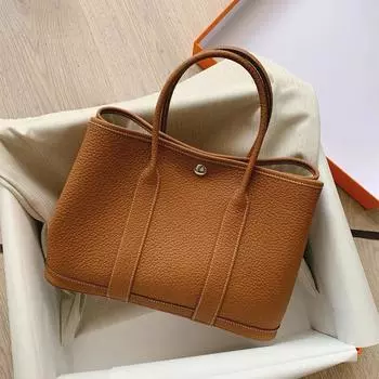 Bag Women s Garden Bag Large Capacity Commuting Temperament Mommy Handbag Middle-aged Mother s Tote Bag One Shoulder