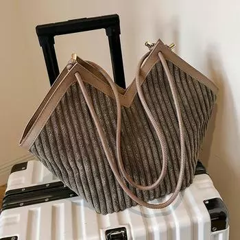 Bag women s large-capacity tote autumn and winter 2024 new versatile leisure popular single shoulder class commuter bag this year
