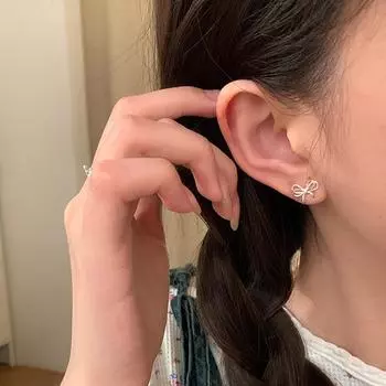 Балетный стиль, маленькие и изящные серьги-гвоздики в виде бантика, милая и женственная личность, модный темперамент, универсальные серьги, серьги.